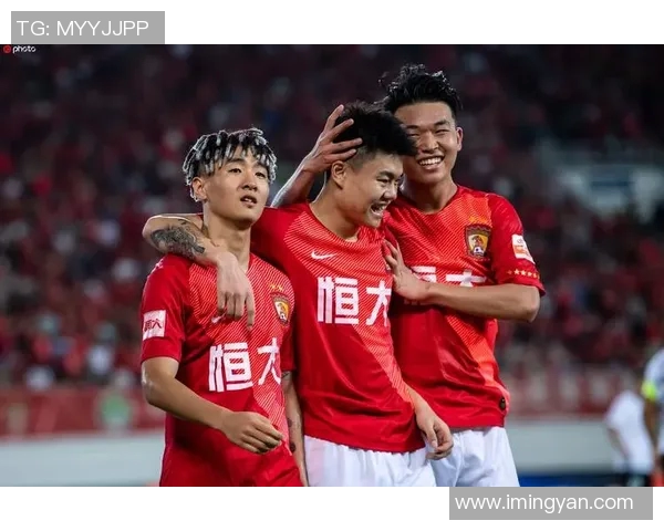 恒大与上港激战正酣精彩对决回顾及赛后分析